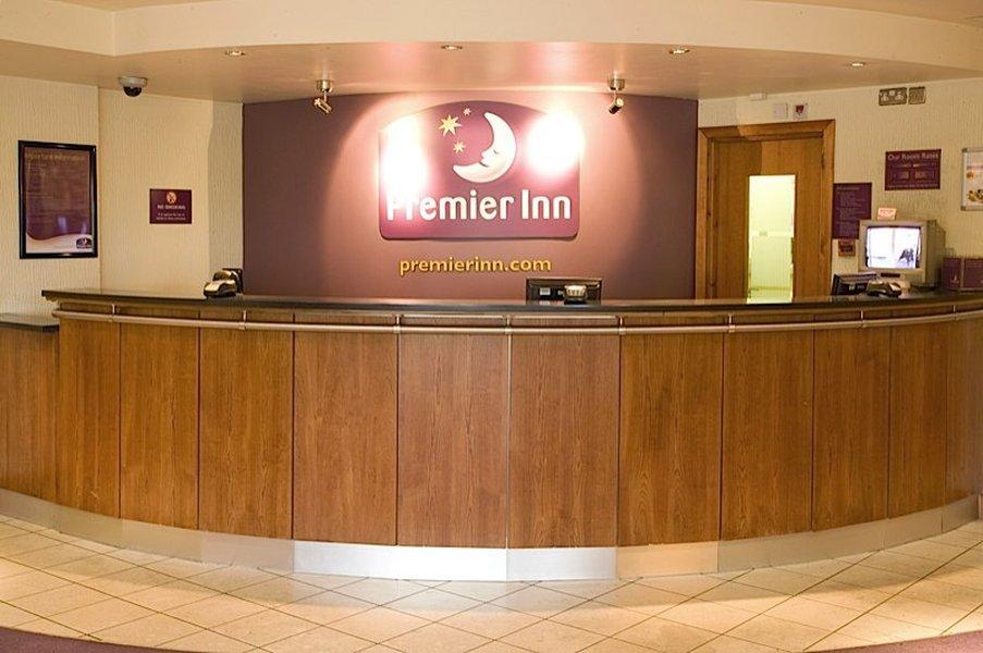Premier Inn London Heathrow M4/J4 Hillingdon Dış mekan fotoğraf