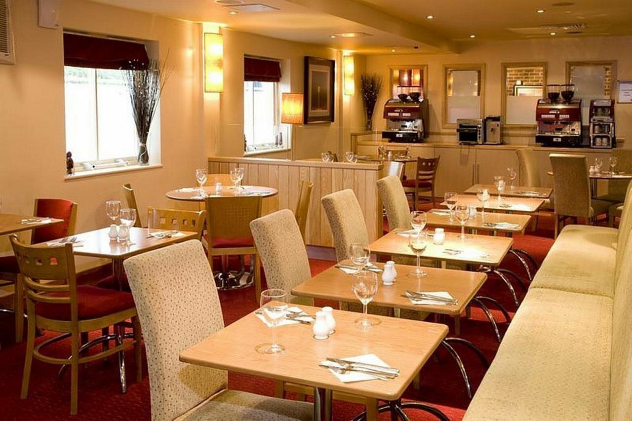 Premier Inn London Heathrow M4/J4 Hillingdon Dış mekan fotoğraf